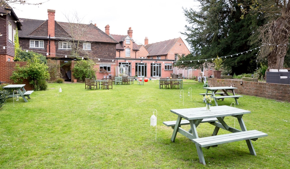 The Elephant Hotel - Luxury Pangbourne Hotel Accommodation