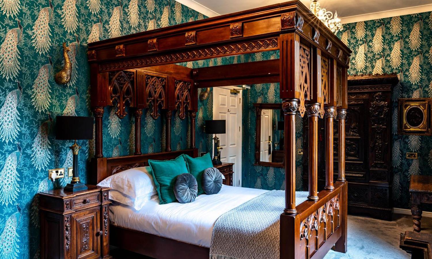 four poster bed at melville castle